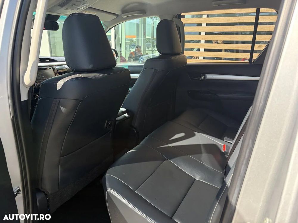 Toyota Hilux 2.4D 150CP 4x4 Double Cab AT Executive - 13