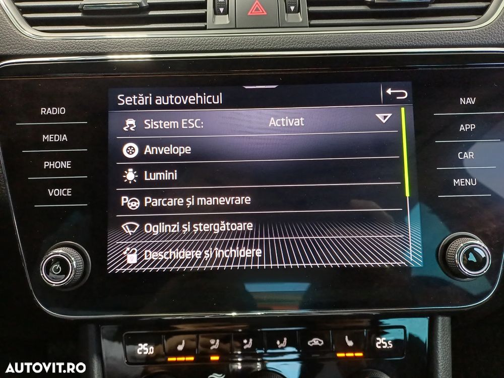 Skoda Superb 1.5 TSI DSG Ambition - 17