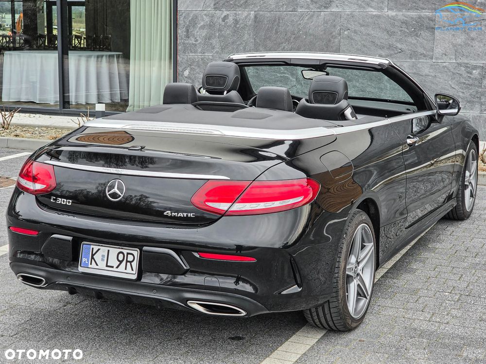 Mercedes-Benz Klasa C 300 4Matic 9G-TRONIC AMG Line - 14