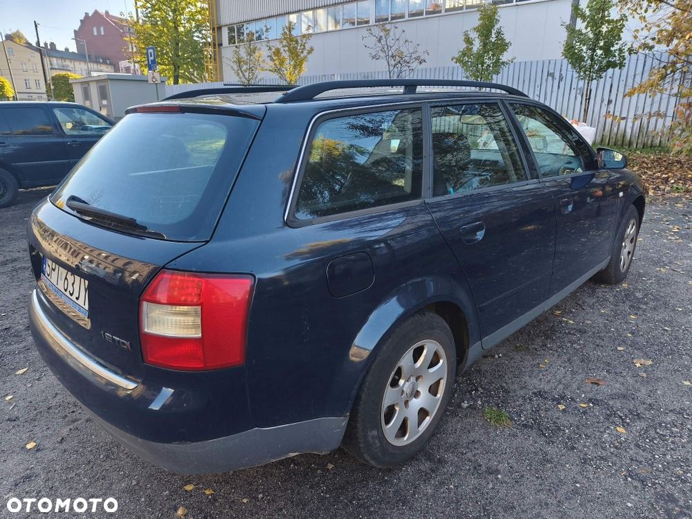 Audi A4 Limousine - 4
