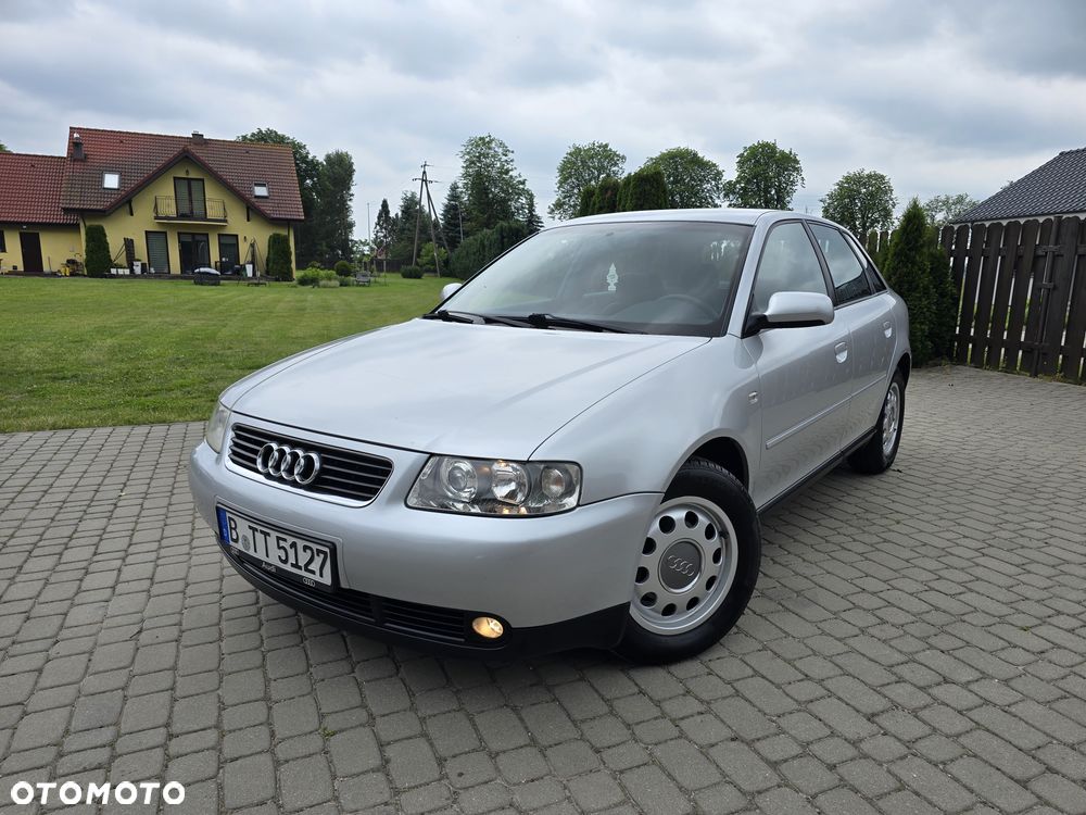 Audi A3 Sportback 1.6 Ambiente - 20