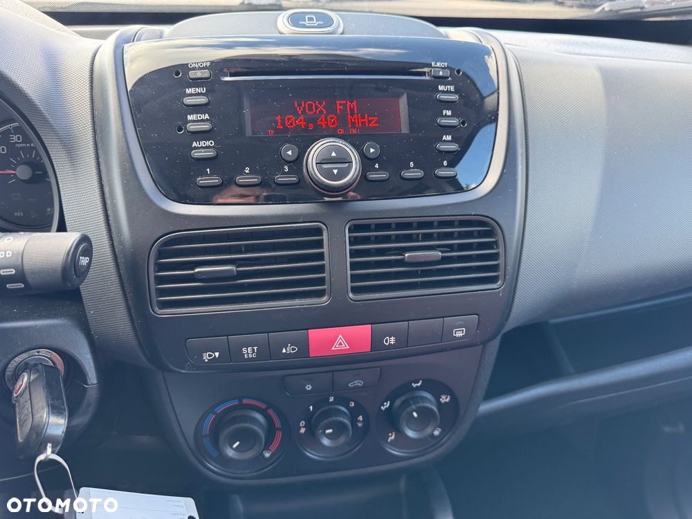 Fiat Doblo 1.4 16V Start&Stopp Active Family - 12