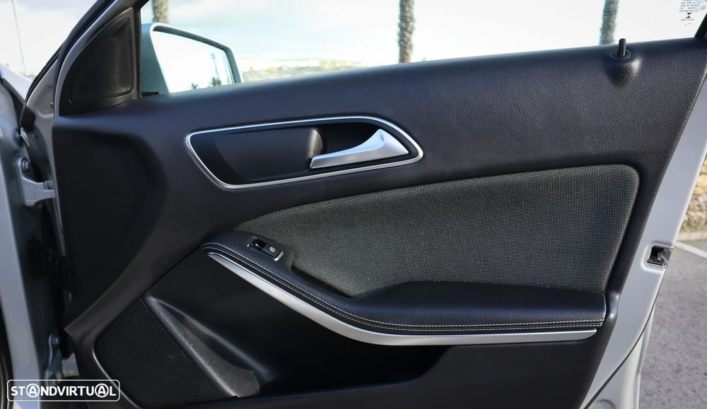 Mercedes-Benz A 180 CDI BlueEFFICIENCY - 24