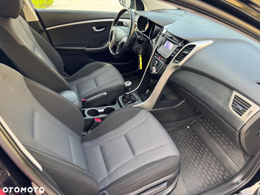 Hyundai i30 1.4 BlueDrive Run - 19