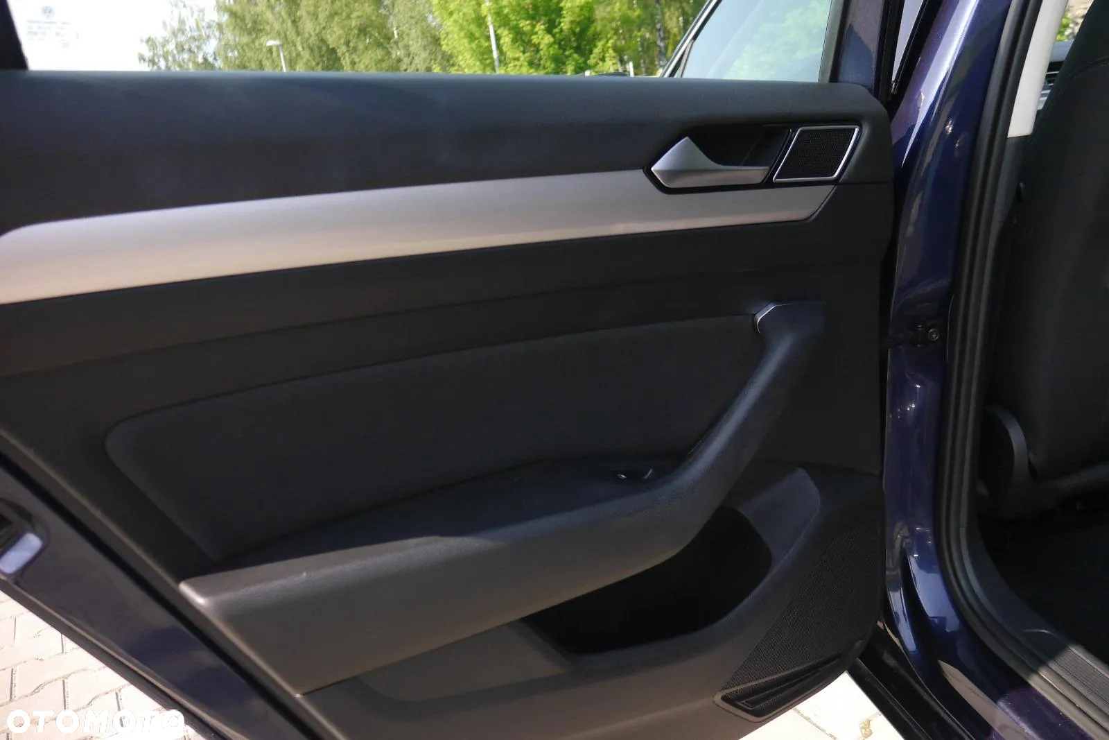 Volkswagen Passat 1.6 TDI BMT Comfortline - 9