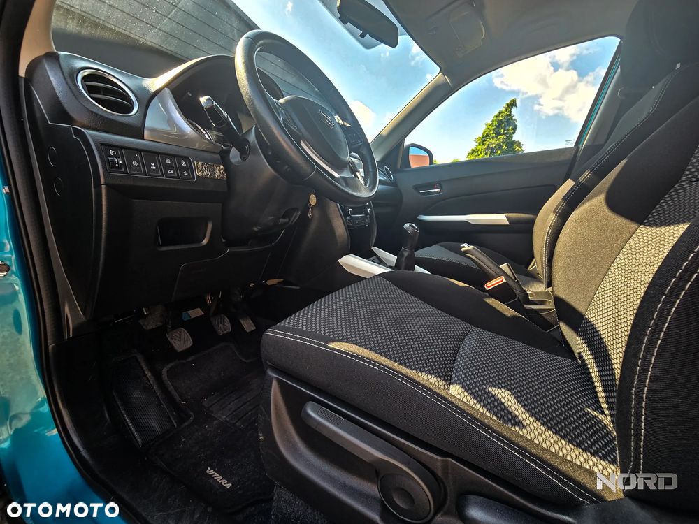 Suzuki Vitara 1.6 Comfort 4WD - 19