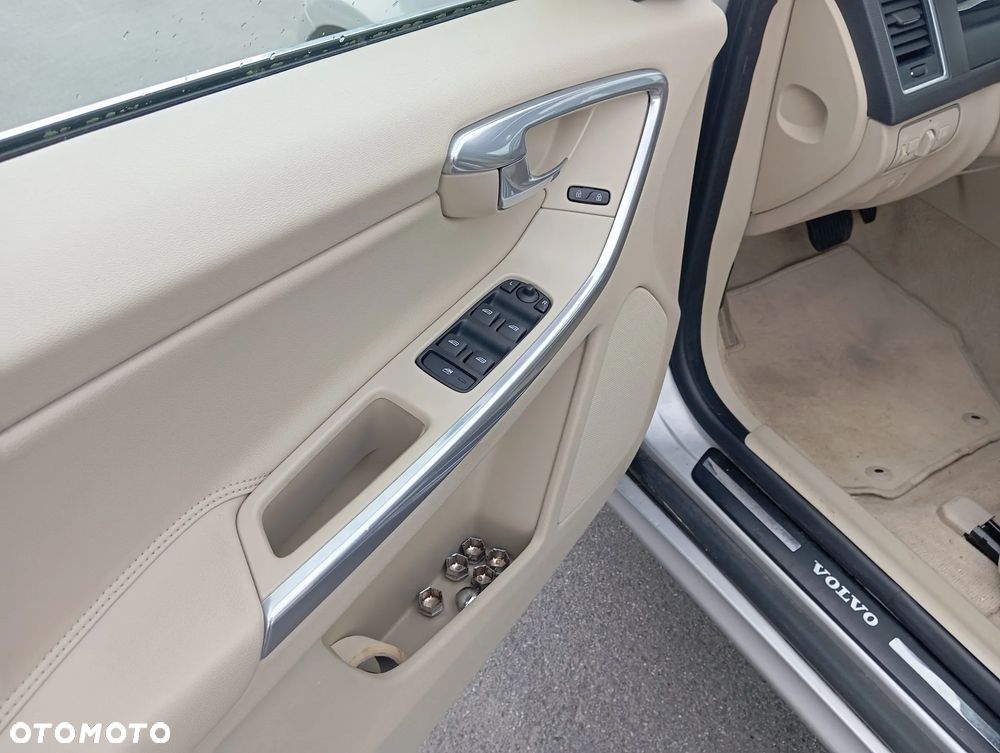Volvo XC 60 - 2