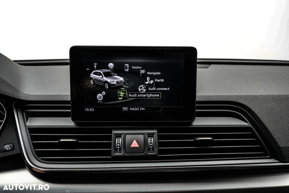 Audi Q5 2.0 40 TDI quattro S tronic Design - 23