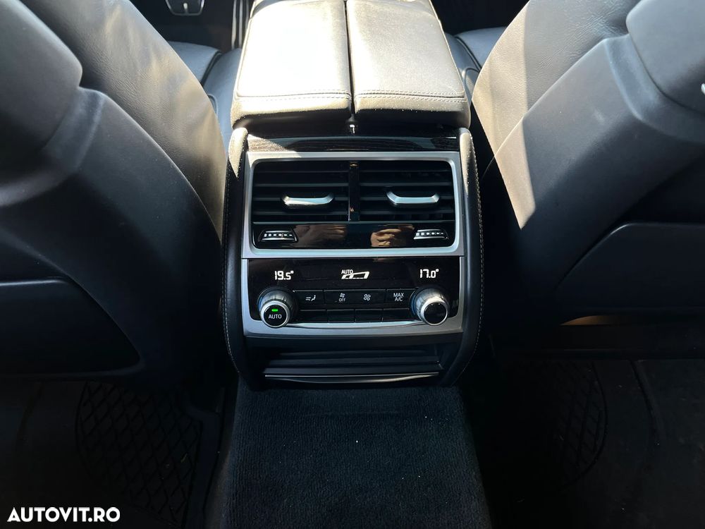BMW Seria 7 730d xDrive - 12