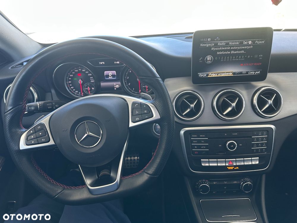 Mercedes-Benz CLA 200 7G-DCT AMG Line - 9