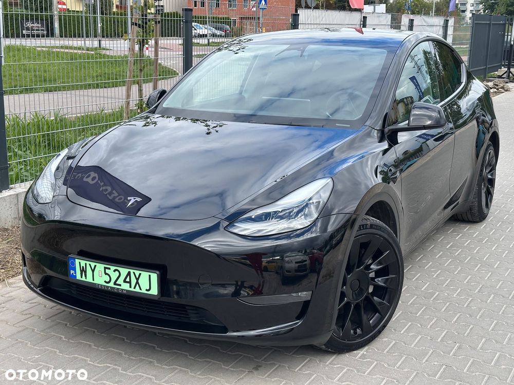 Tesla Y Performance AWD - 6