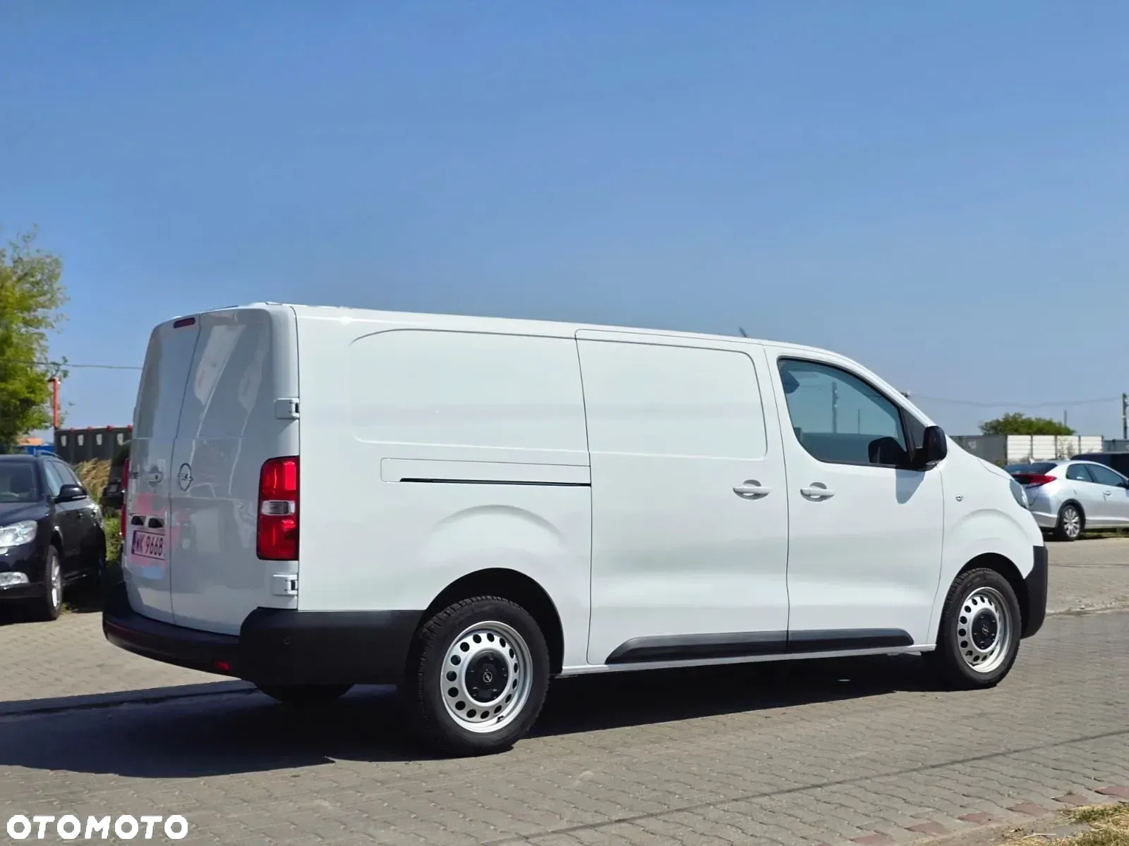 Opel Vivaro Kasten - 9