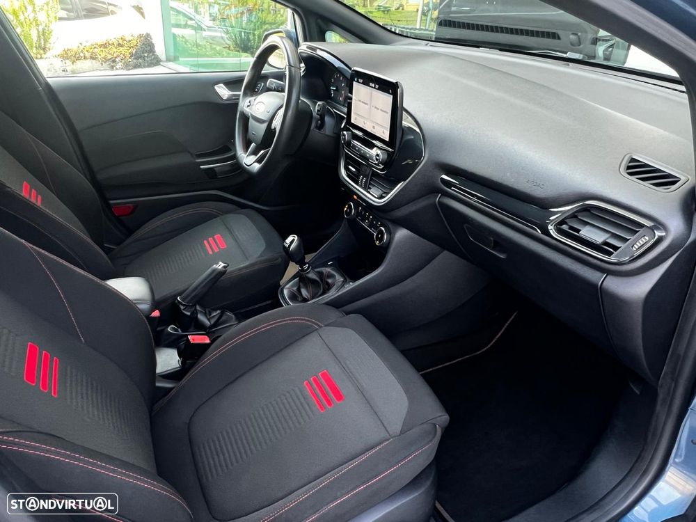 Ford Fiesta - 22