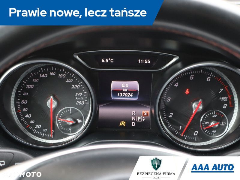 Mercedes-Benz GLA - 13