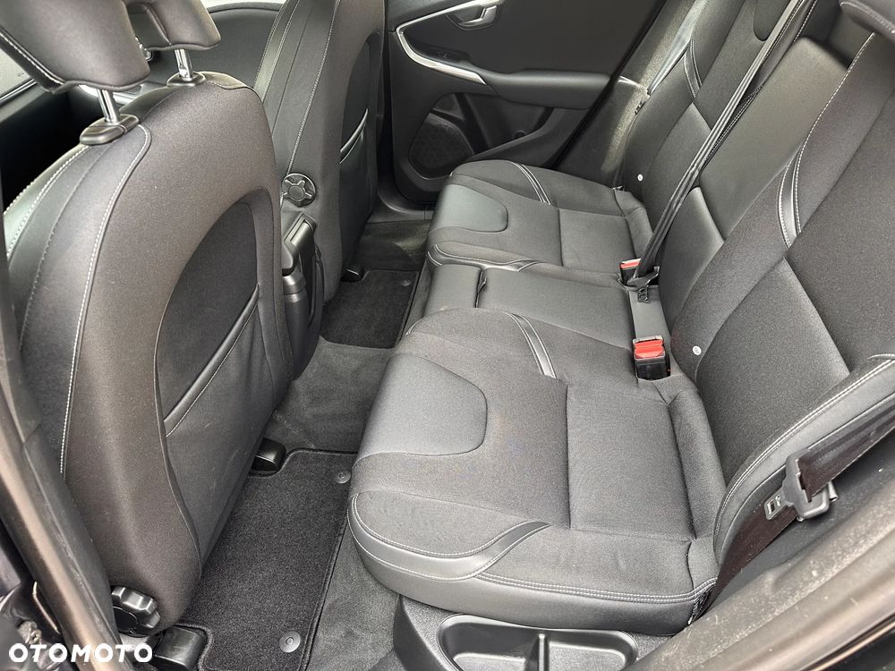 Volvo V40 D2 Summum - 30