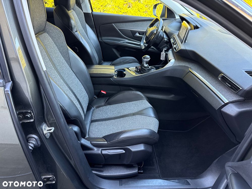 Peugeot 3008 1.6 BlueHDi Allure S&S - 14