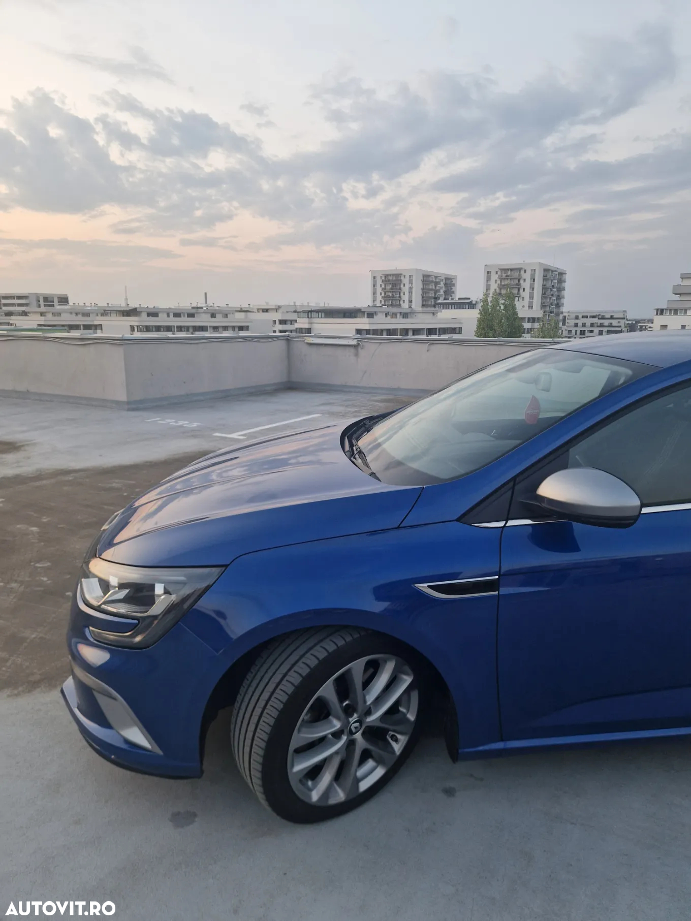 Renault Megane ENERGY TCe EDC GT - 8