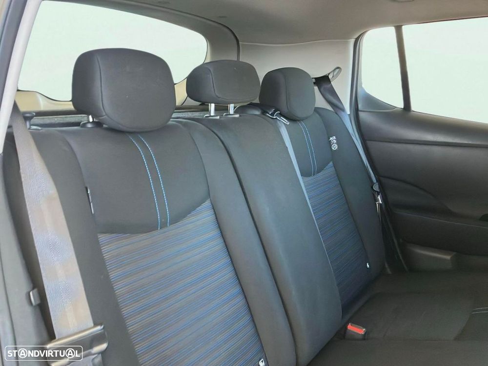 Nissan Leaf Acenta — fotografia 15