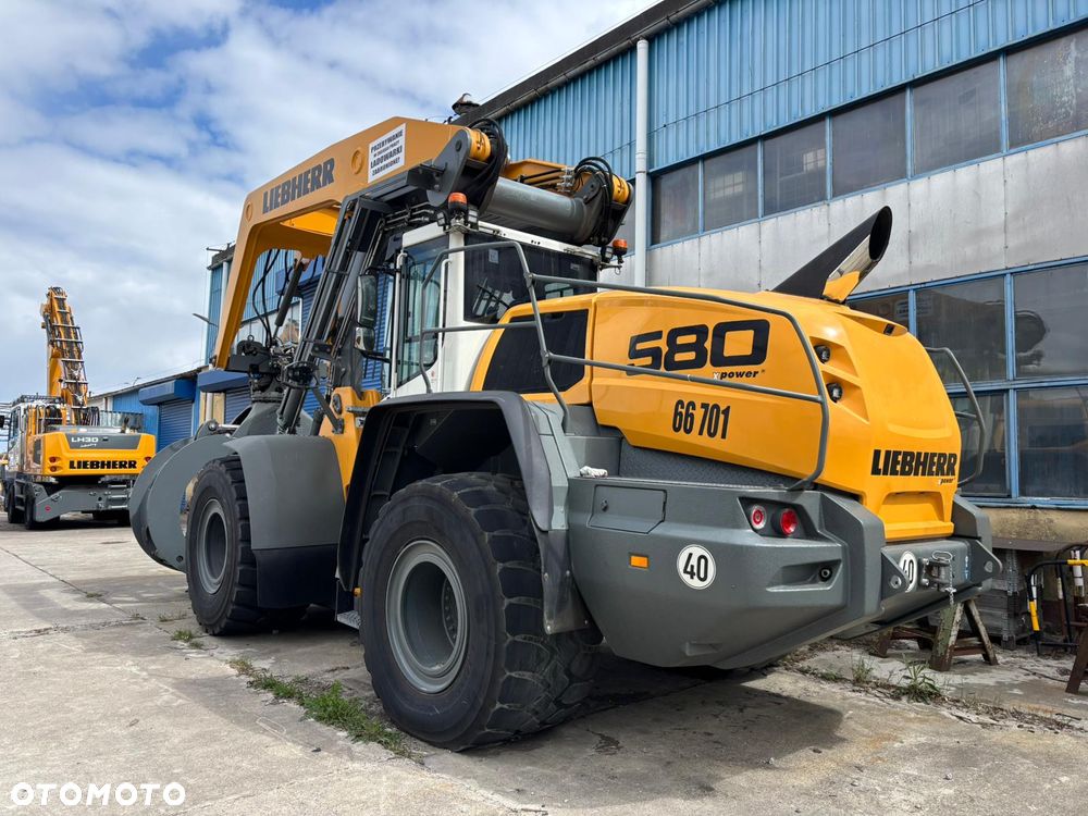 Liebherr L 580 LG - 11