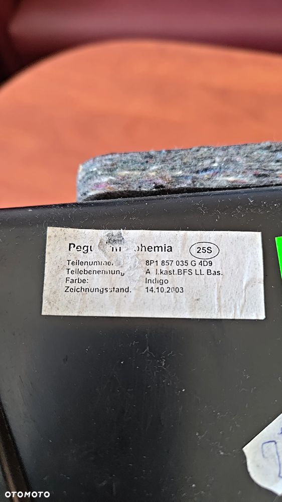 SCHOWEK GŁÓWNY PASAŻERA Audi A3 8P 8P1857035G 4D9 - 8