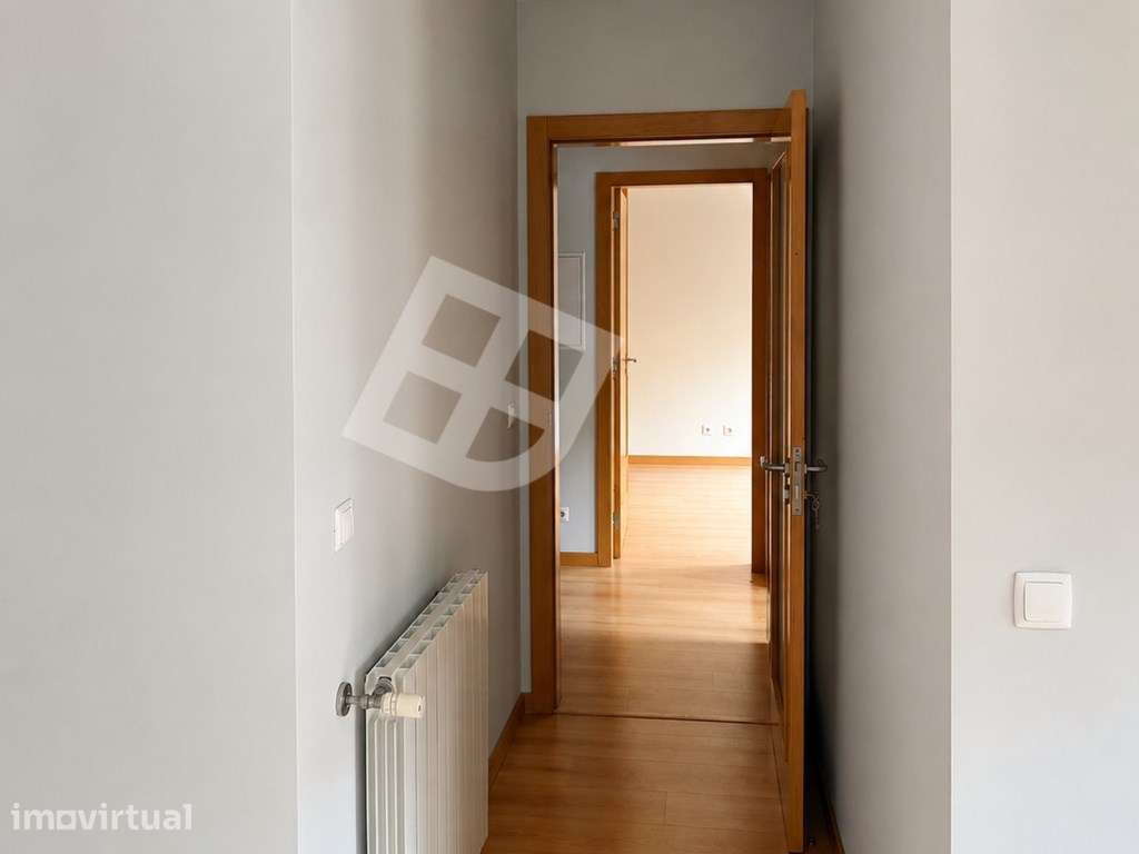 Apartamento T1 como novo - Centro de Aveiro - Grande imagem: 5/16