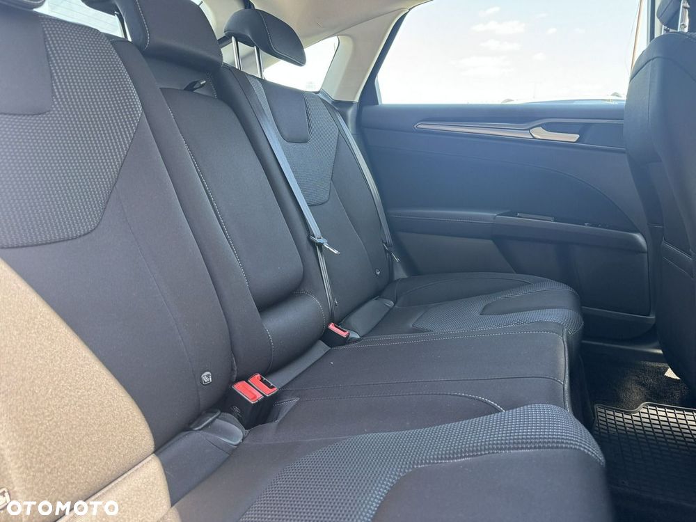 Ford Mondeo 2.0 EcoBlue Titanium - 20