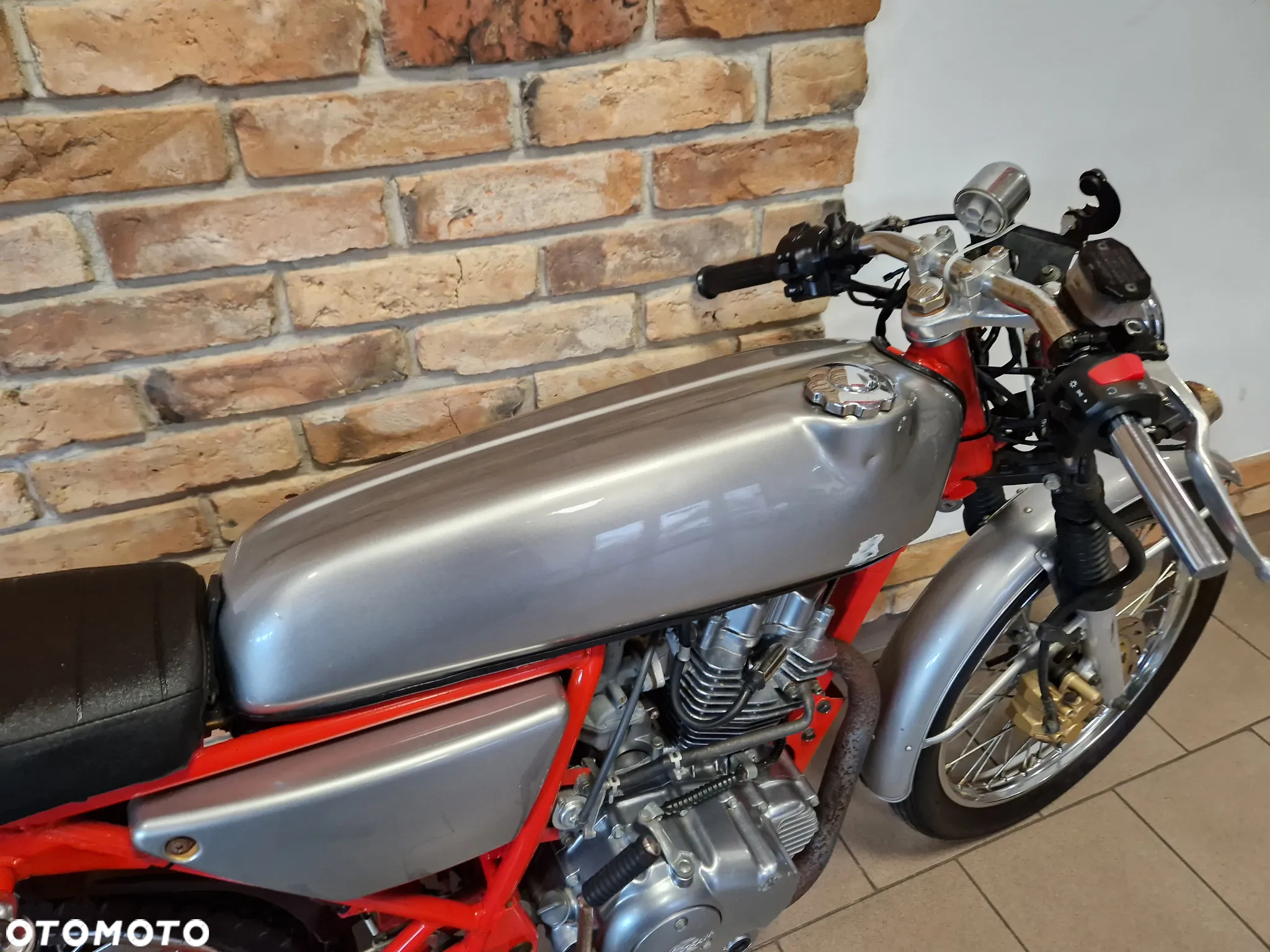 Honda Inny - 24