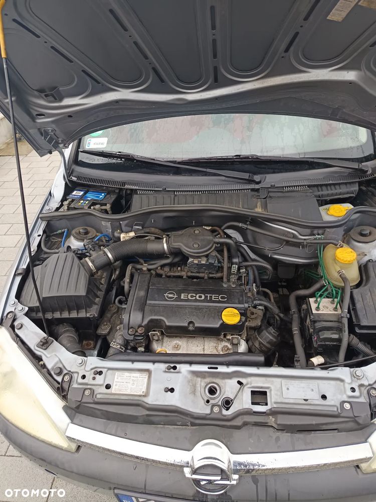 Opel Corsa 1.2 16V - 8