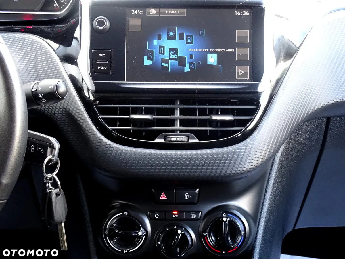 Peugeot 2008 1.6 BlueHDi Style - 19