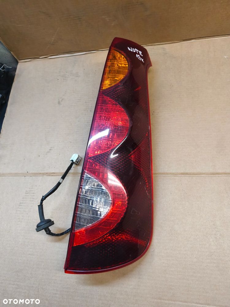 LAMPA TYŁ TYLNA PRAWA NISSAN NOTE I E11 - 2