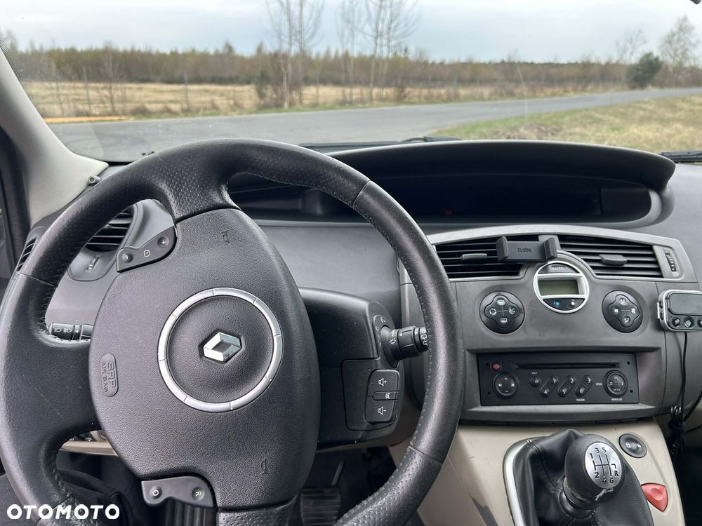 Renault Scenic 1.9 dCi FAP Conquest - 10