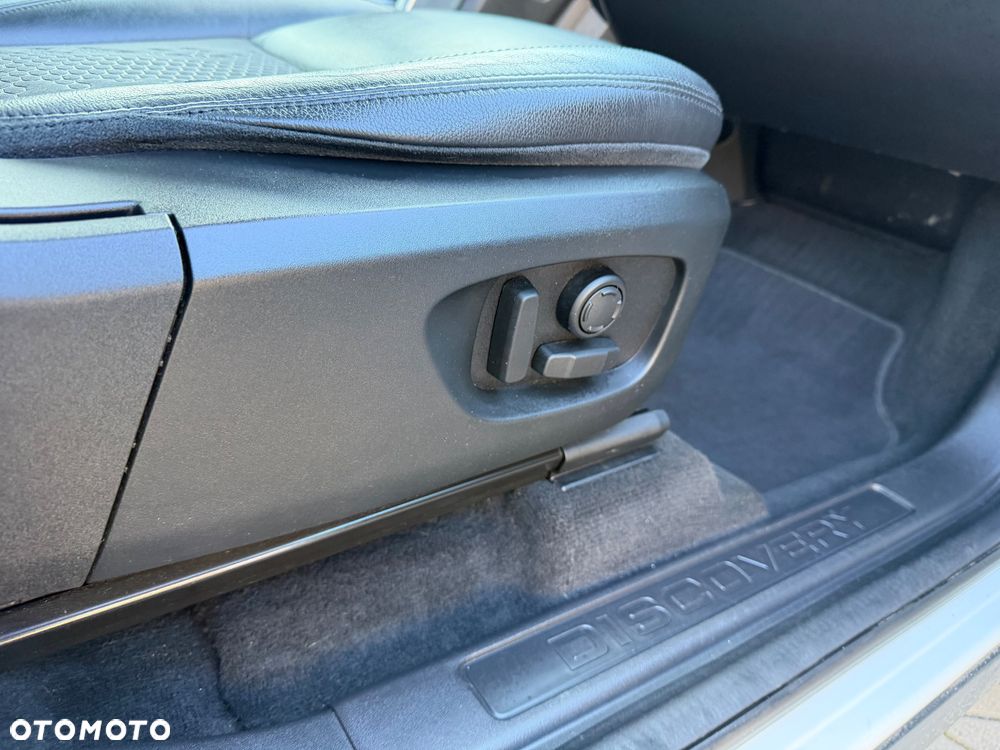 Land Rover Discovery Sport 2.0 TD4 HSE - 13