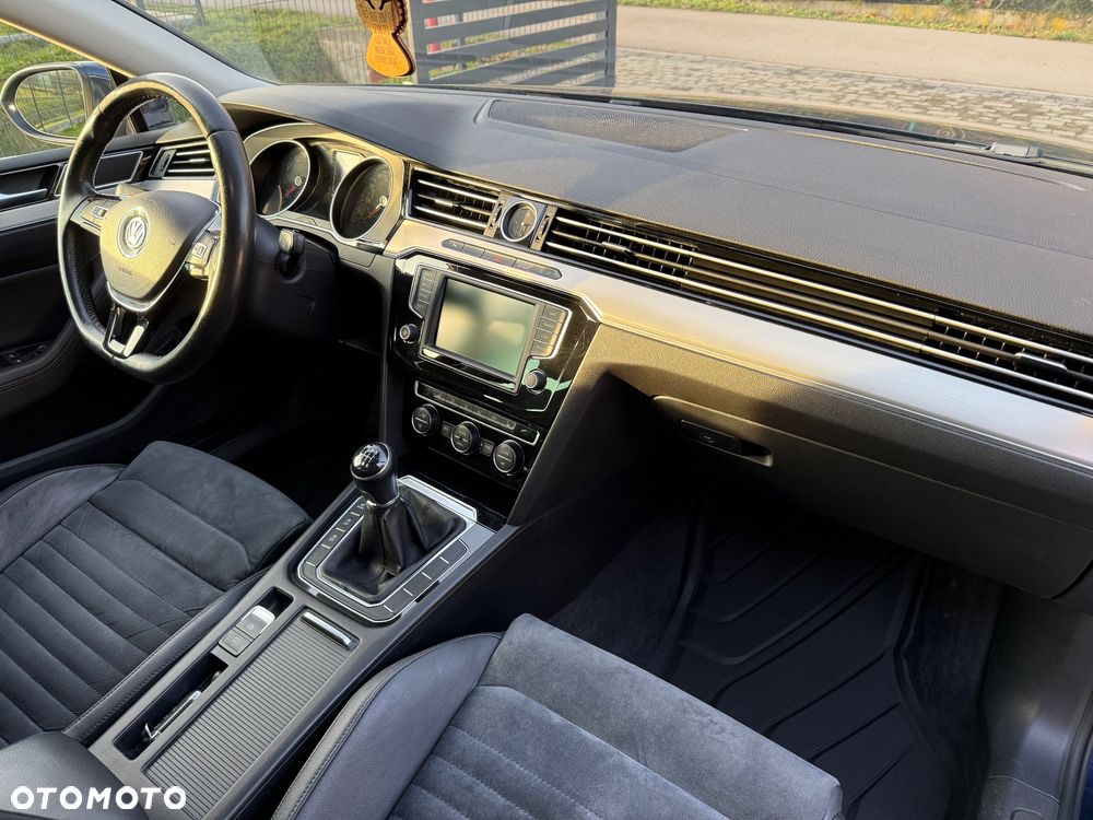 Volkswagen Passat 1.8 TSI BMT Highline - 15