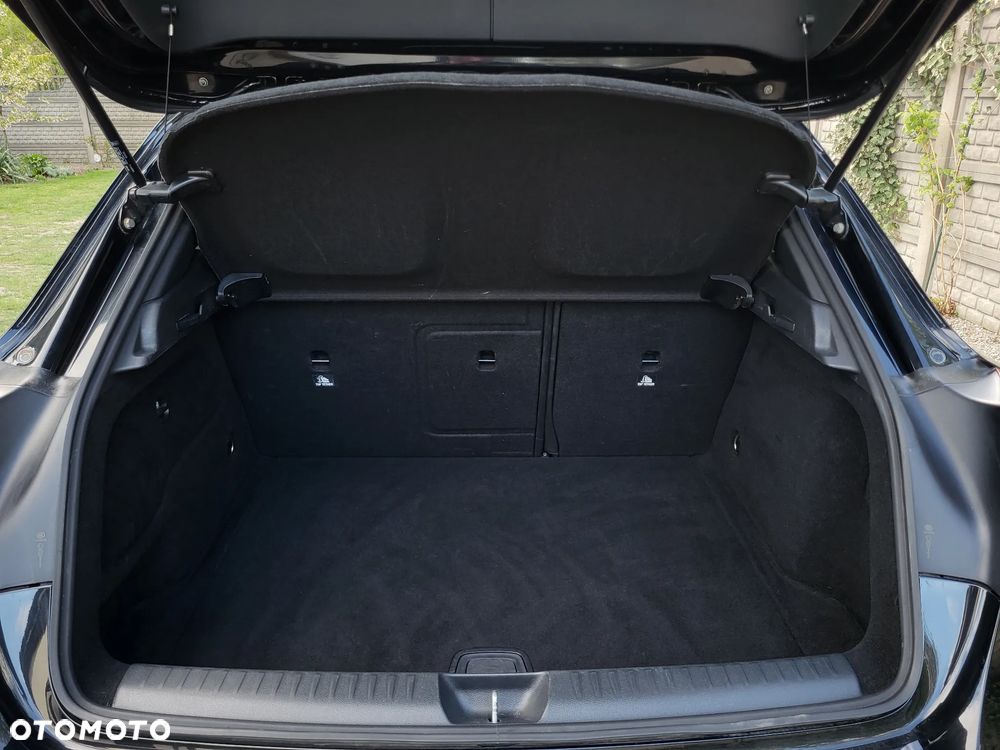 Mercedes-Benz GLA - 18