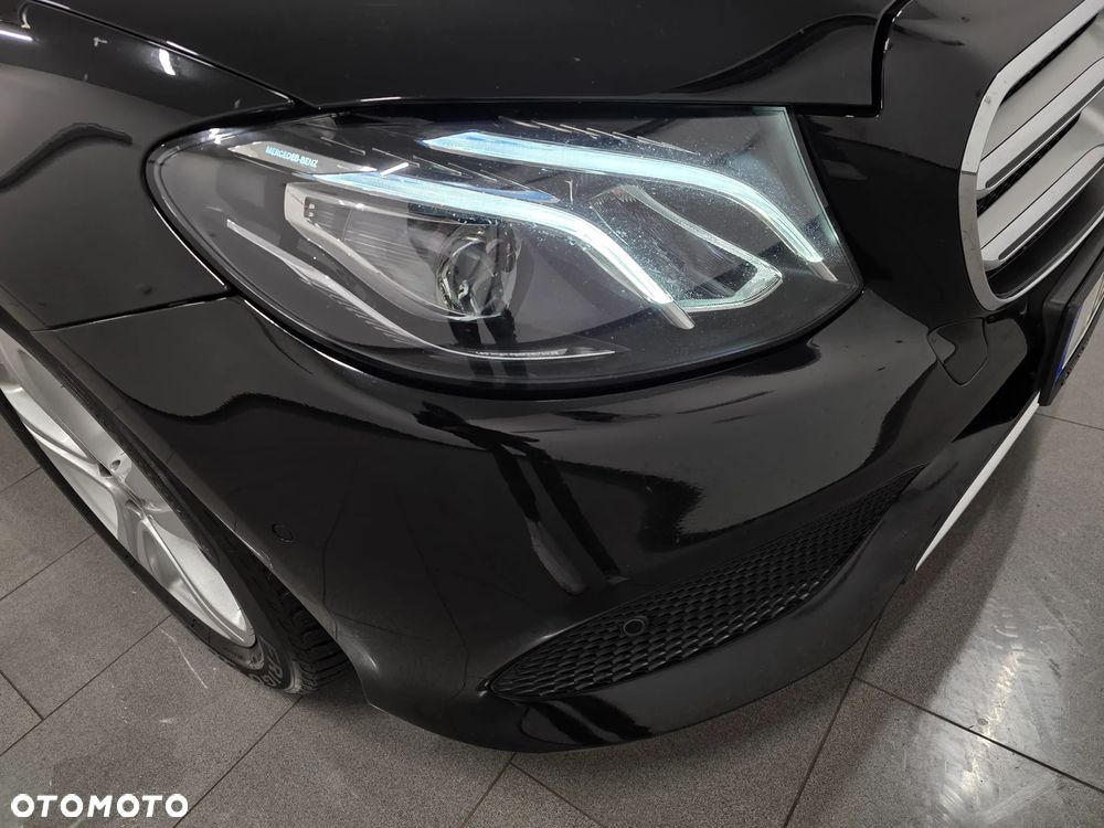 Mercedes-Benz Klasa E 220 d 9G-TRONIC AMG Line - 28