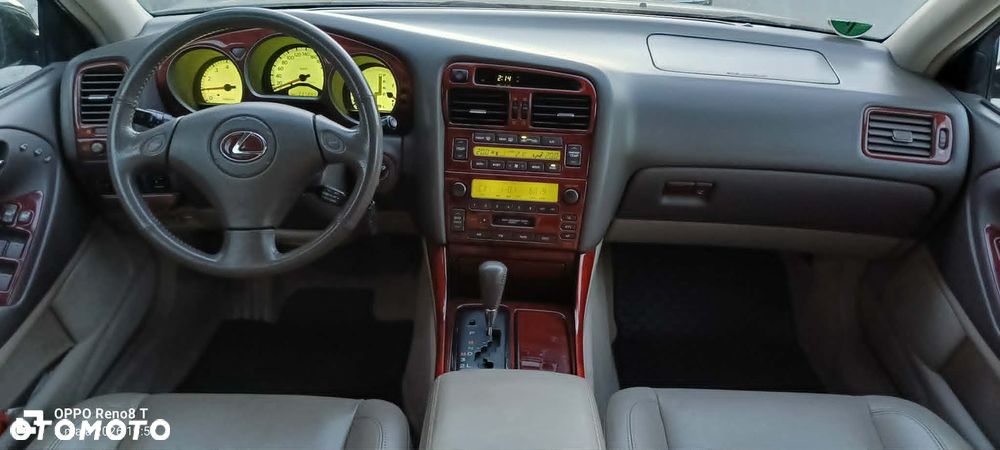 Lexus GS - 12
