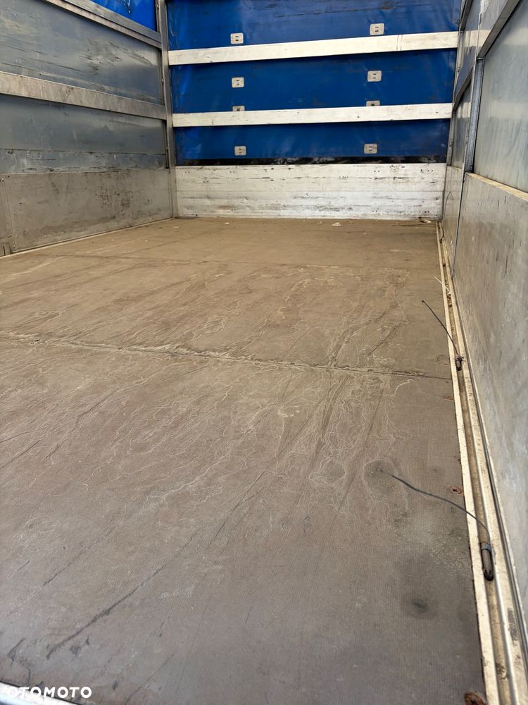 Mercedes-Benz Sprinter 907.235 - 22