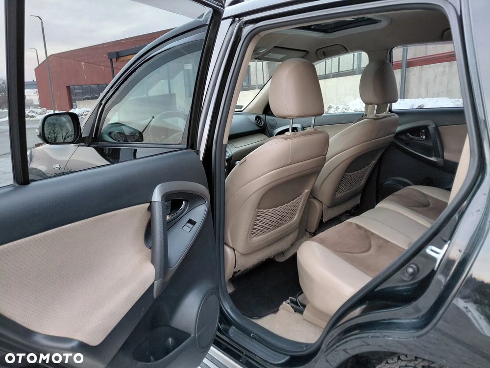 Toyota RAV4 2.2 D-4D 4x4 Sol - 18