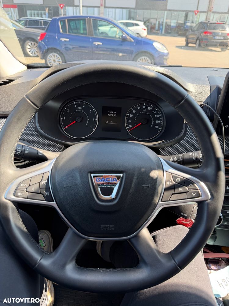 Dacia Sandero - 8