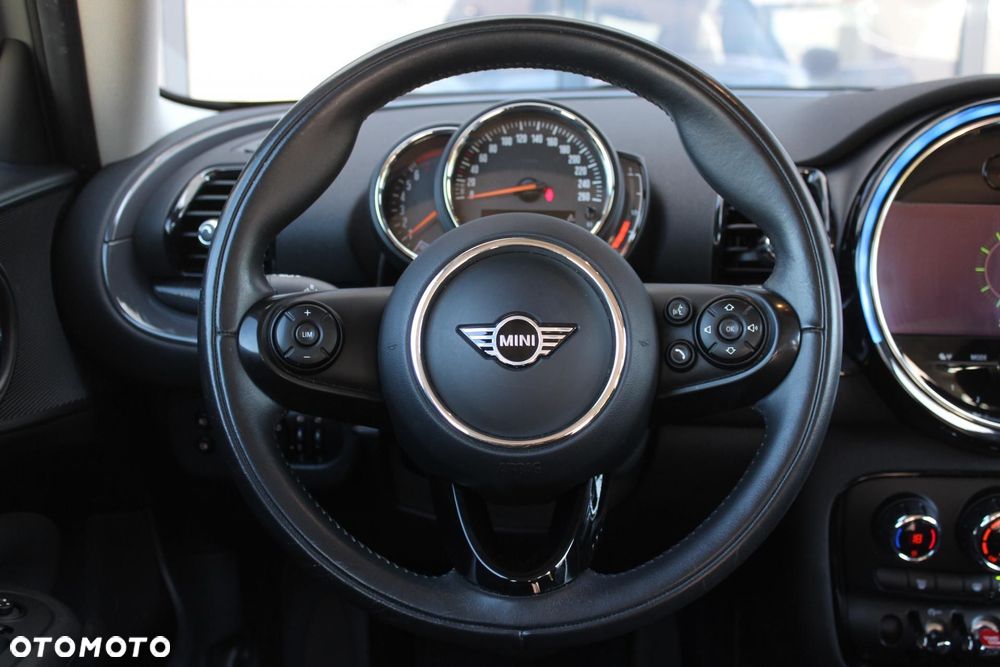 MINI Clubman - 12