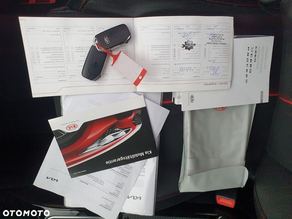 Kia ProCeed 1.6 T-GDI GT - 26