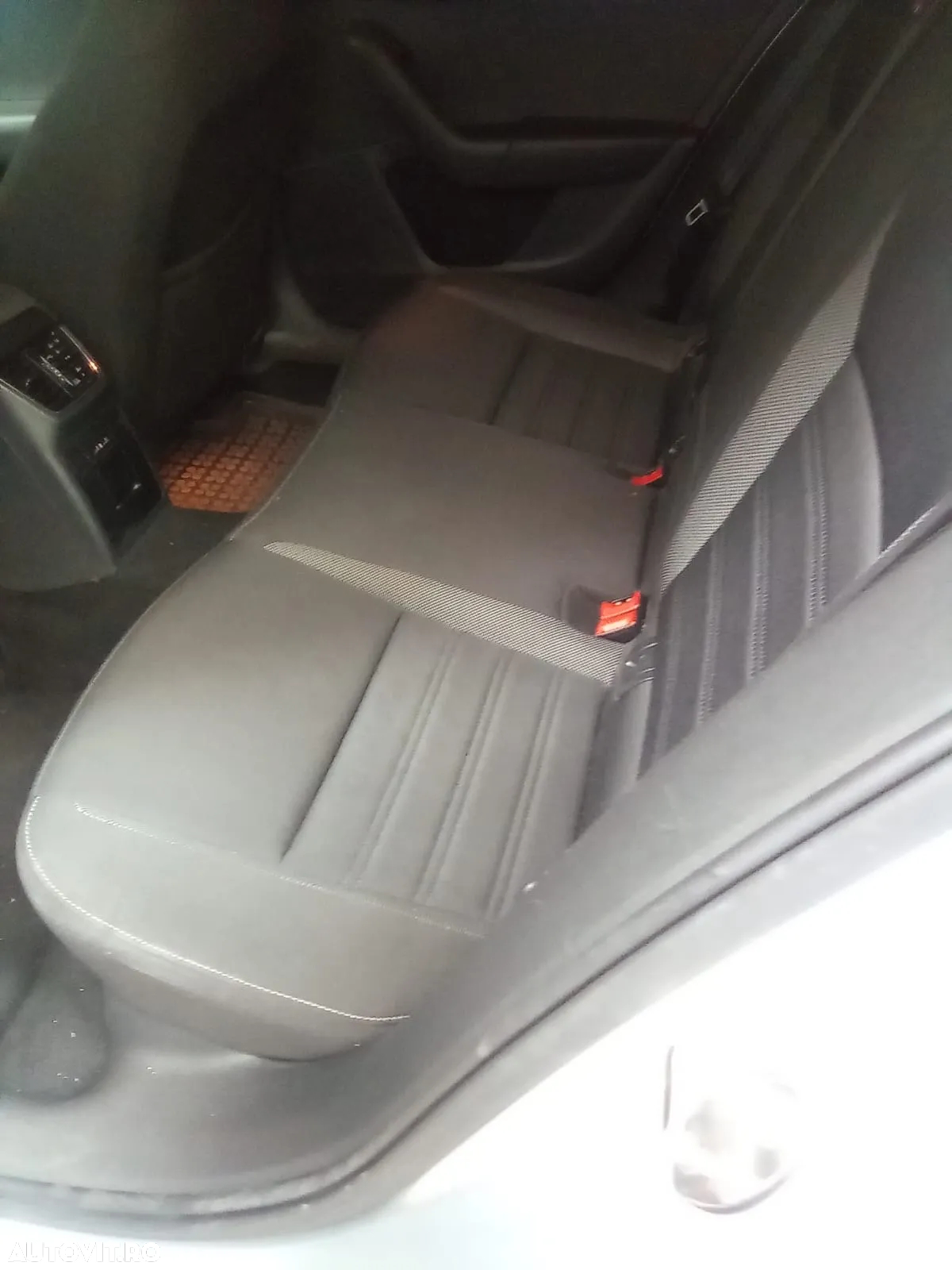 Skoda Octavia Combi Diesel 1.6 TDI Style - 11