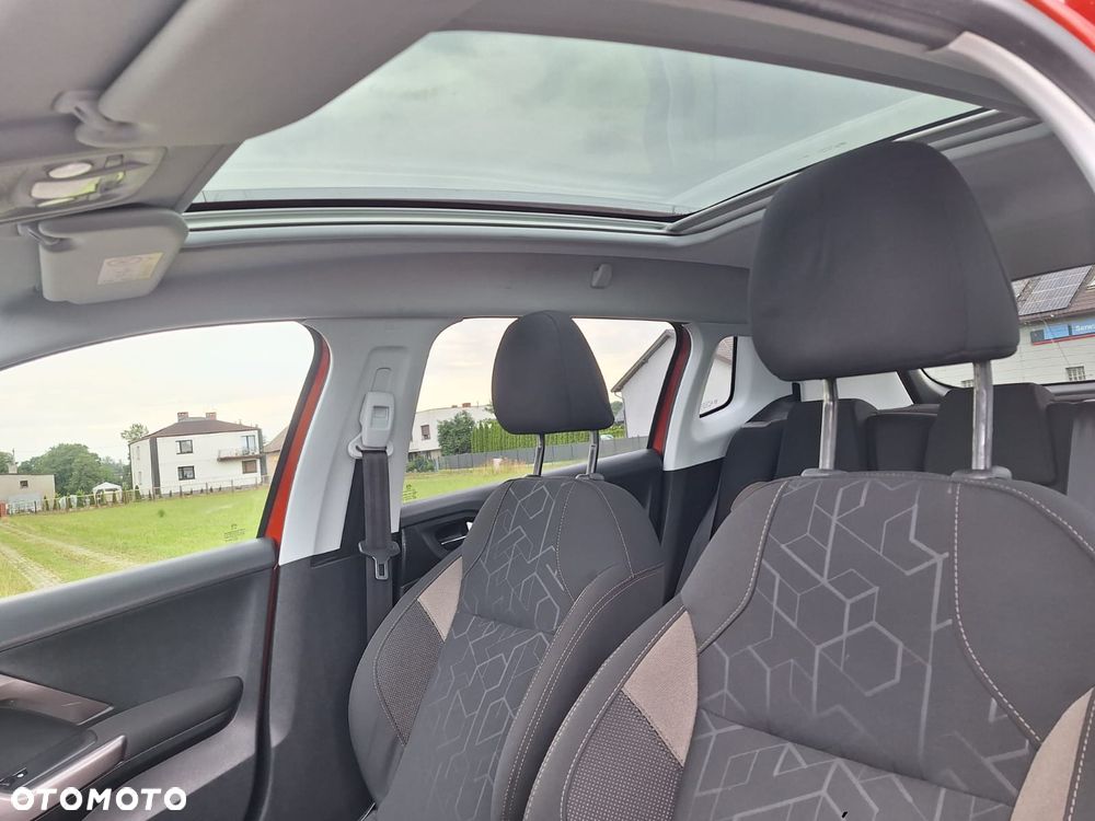 Peugeot 2008 1.2 Pure Tech Allure S&S - 13