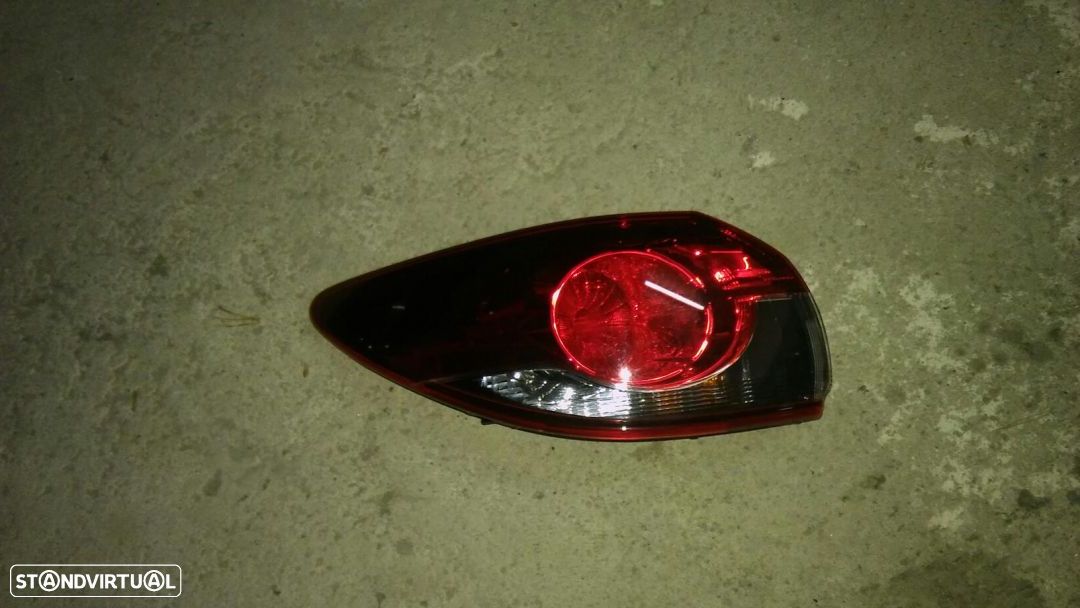 Farol traseiro lado condutor mazda 6 sw - 1