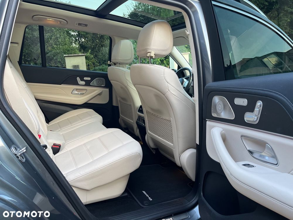 Mercedes-Benz GLS - 23