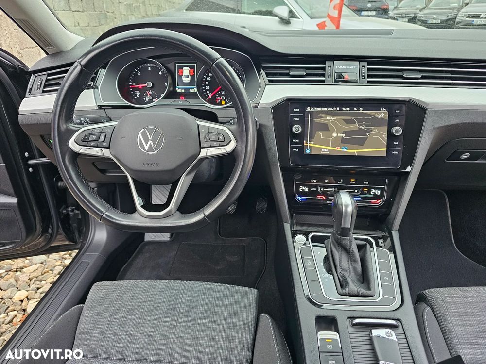 Volkswagen Passat - 37