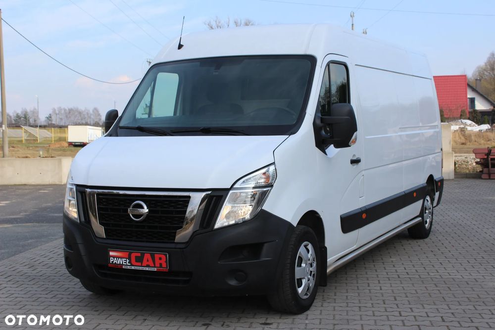 Nissan NV400 - 1