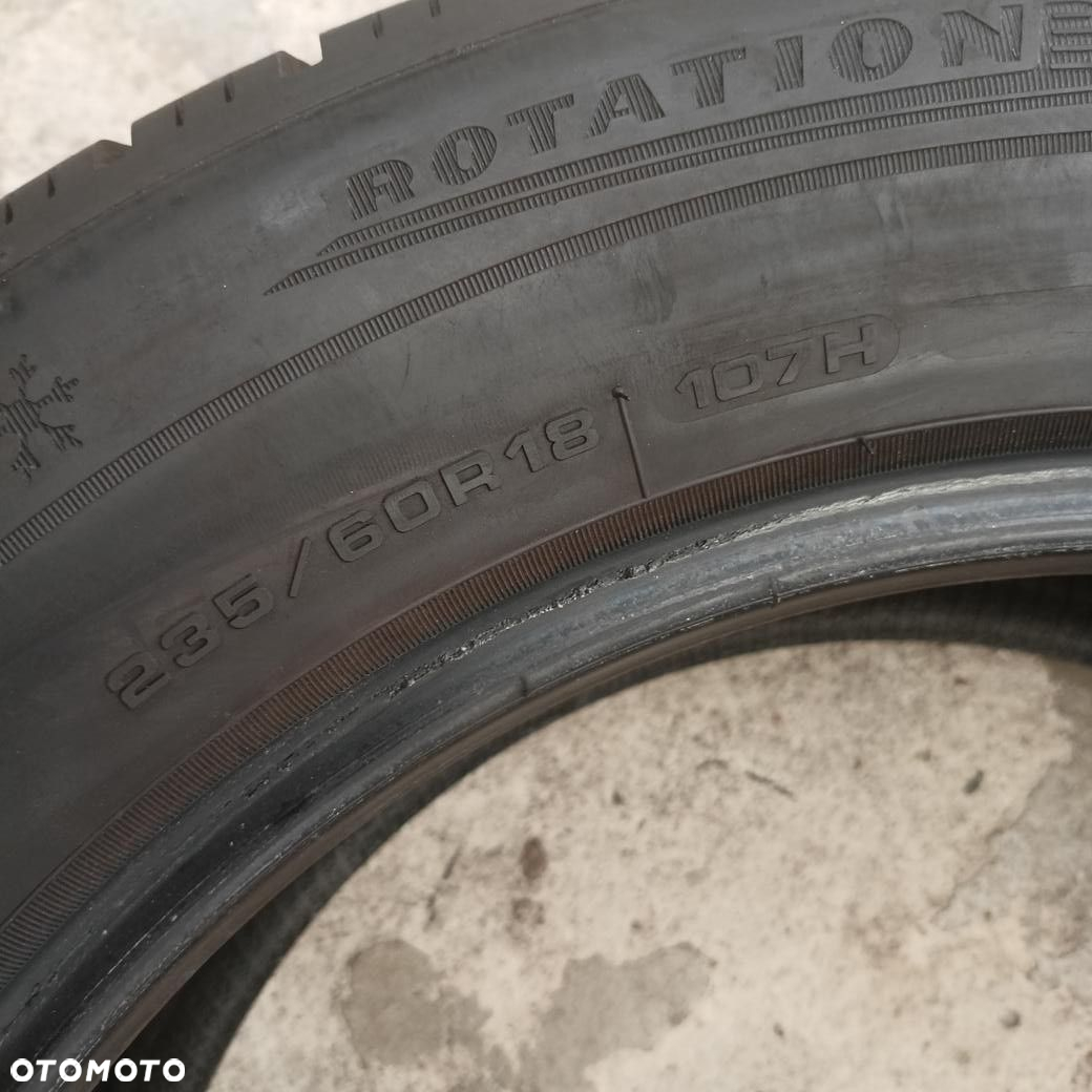 OPONY 235/60/18 2szt DUNLOP 7,5mm (22863) - 4