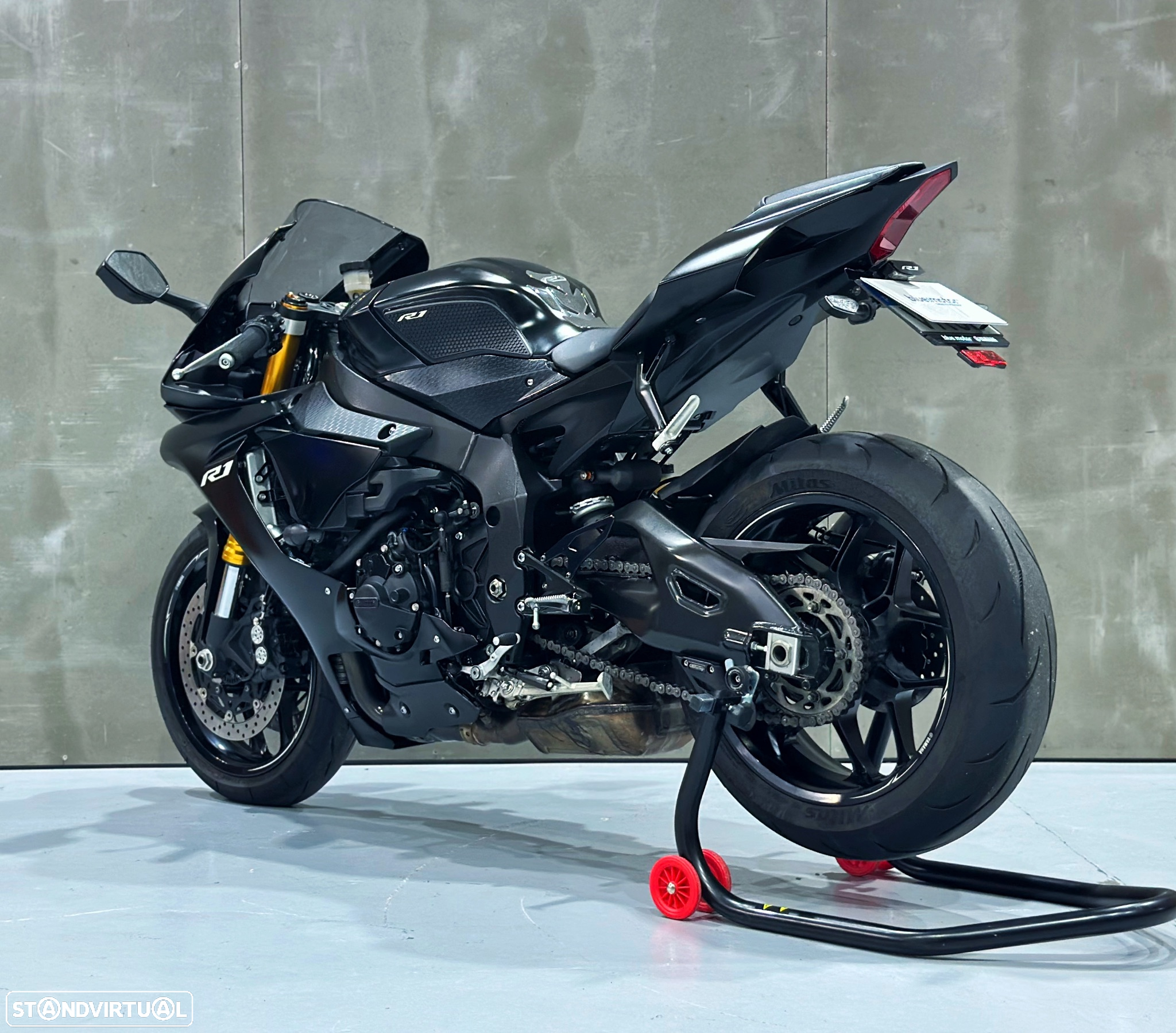 Yamaha YZF R1 - 7