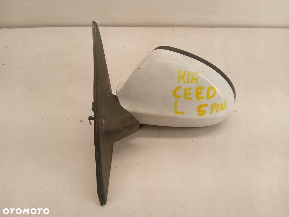 LUSTERKO LEWE PRZEDNIE KIA CEED 06-09 5 PIN - 1